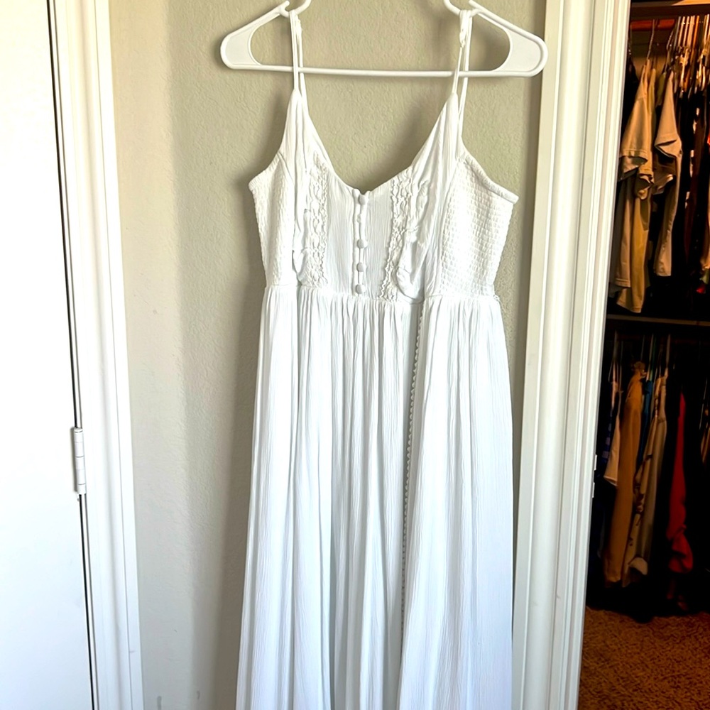 Motherhood strapless dress